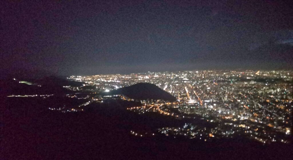 札幌 夜景 観光 子連れ 藻岩山 展望台